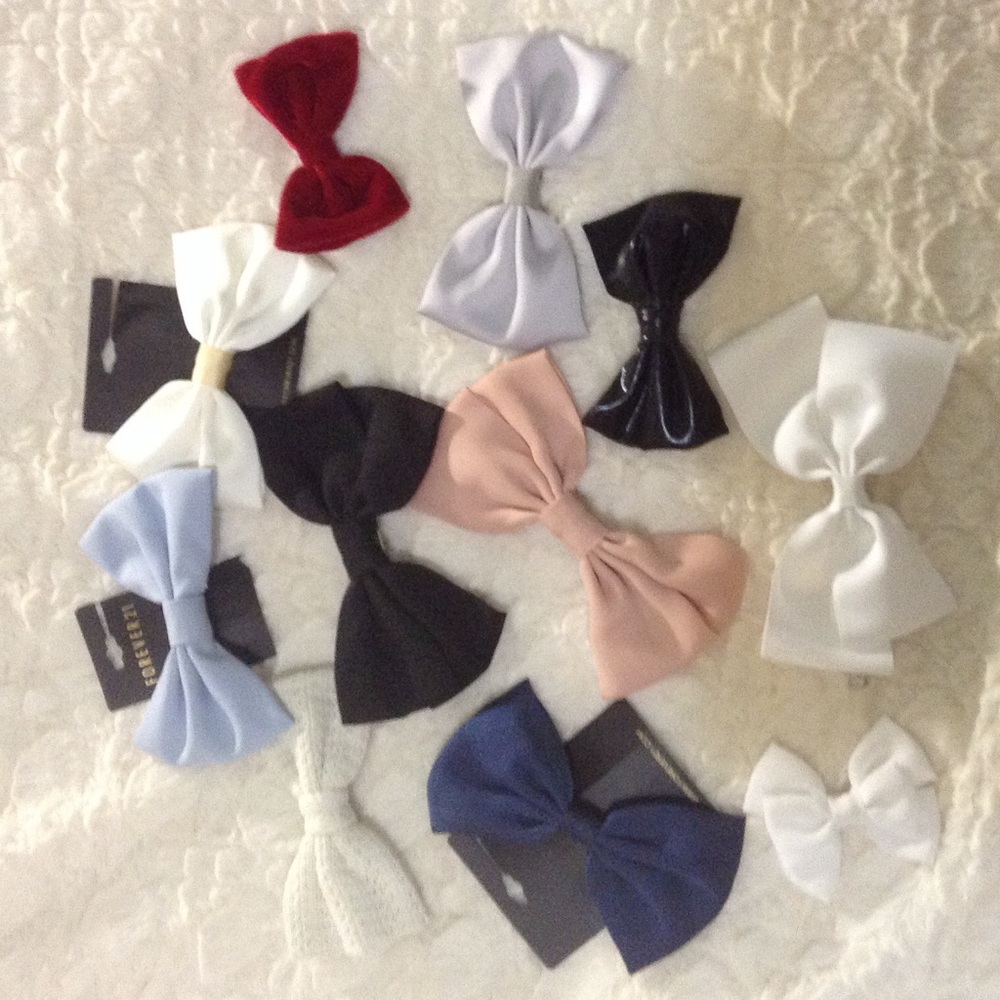 Forever 21 Bow Collection Set